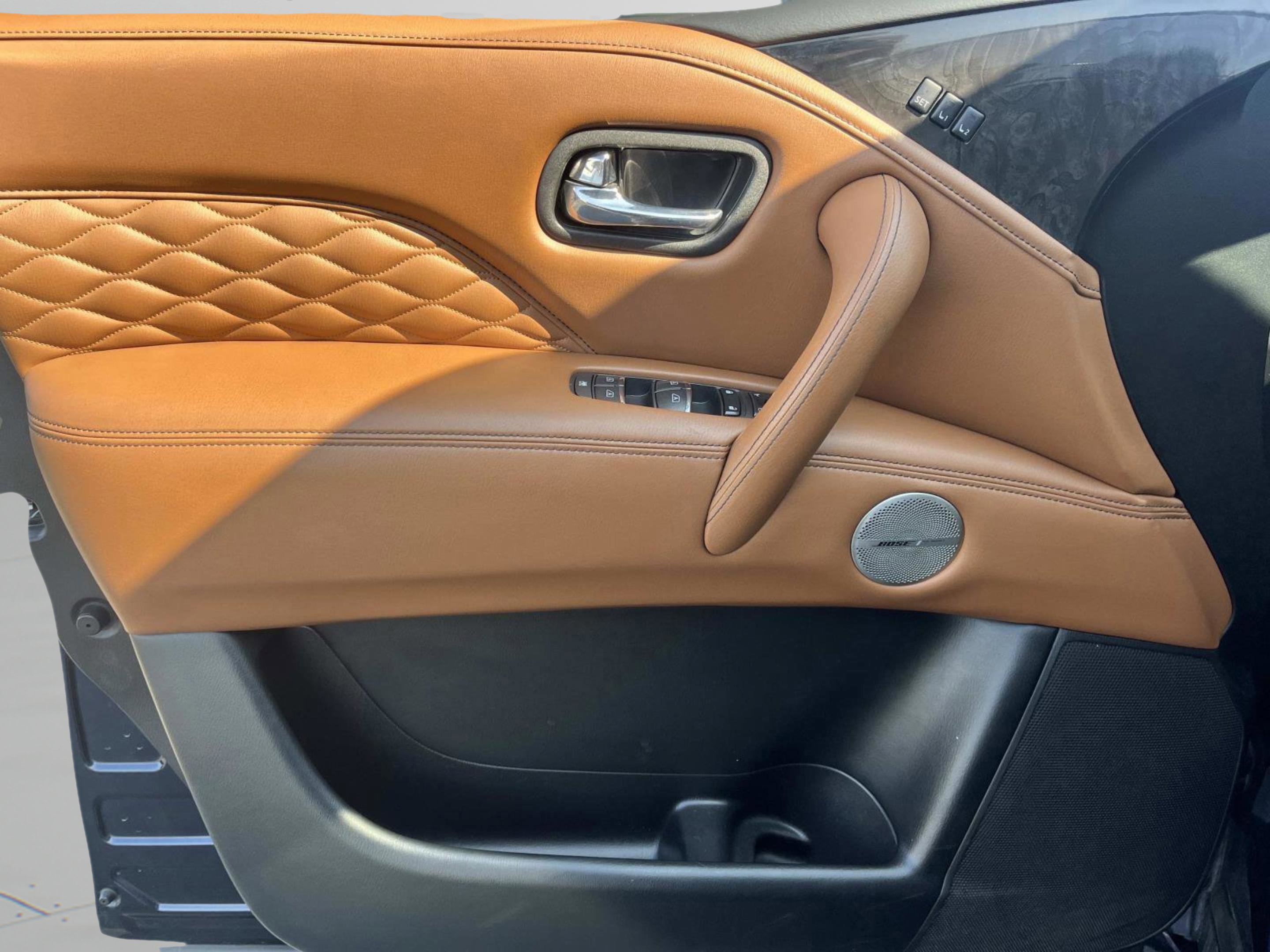 Used 2021 INFINITI QX80 Sensory w/ All-Season Package image 39