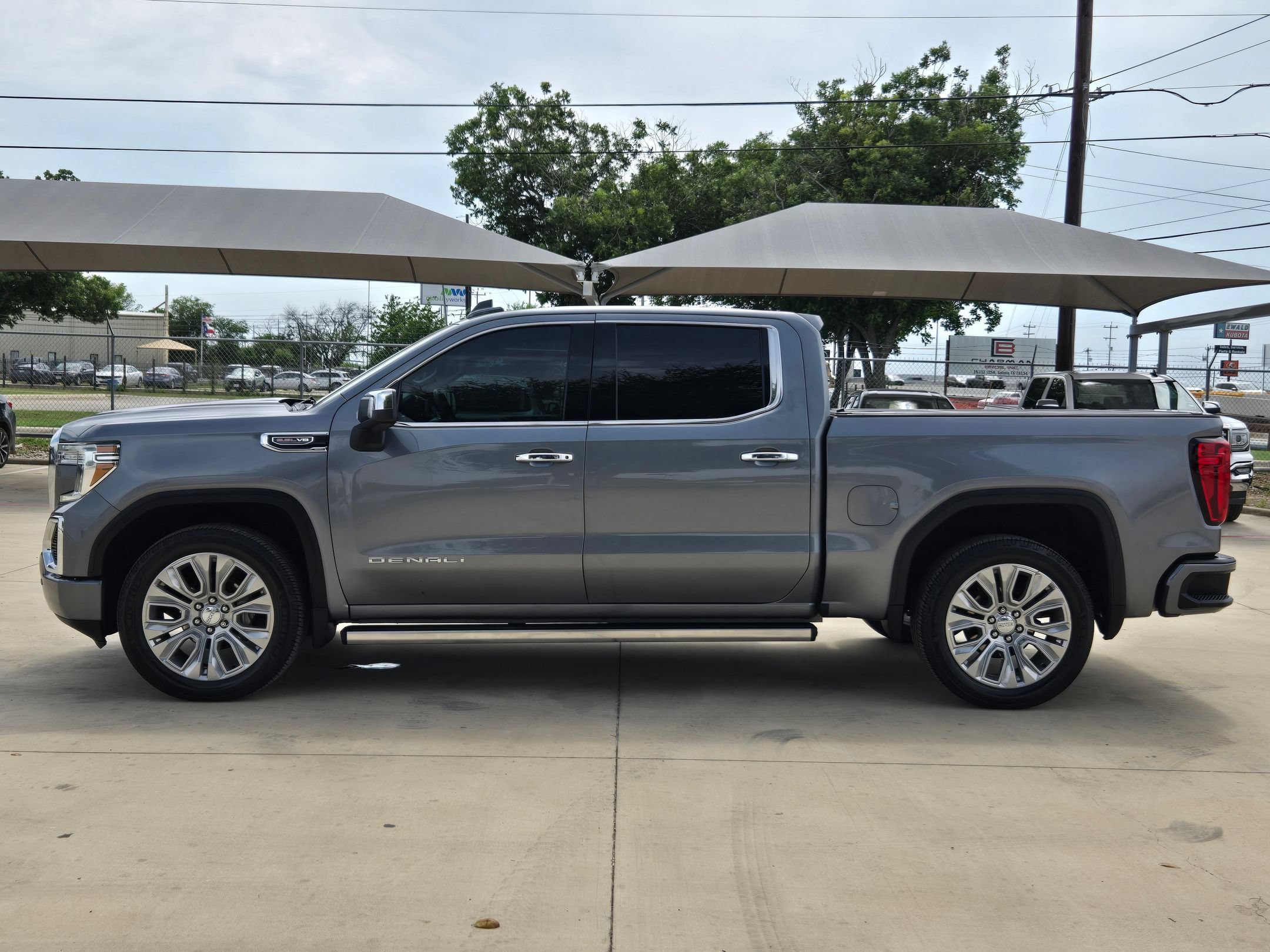 Used 2022 GMC Sierra 1500 Denali w/ Denali Premium Package AWD/4WD image 4