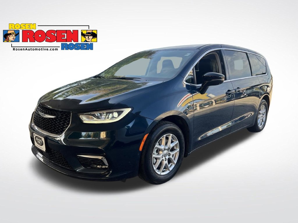 Used 2024 Chrysler Pacifica Touring-L