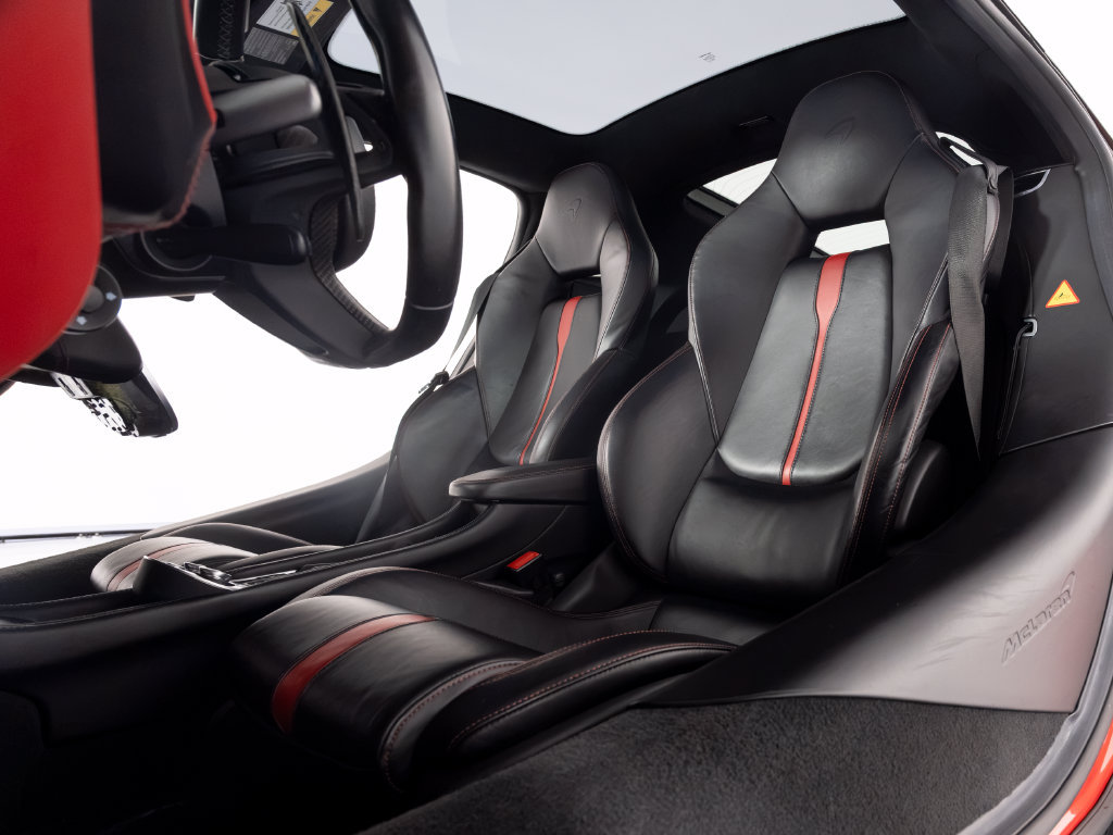 Used 2017 McLaren 570S RWD image 33