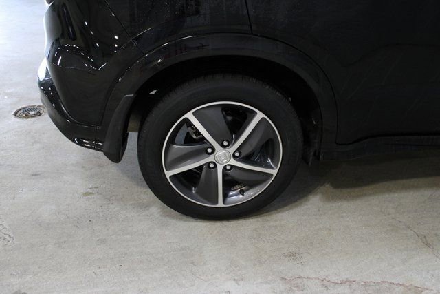 Used 2020 Honda HR-V Touring image 10