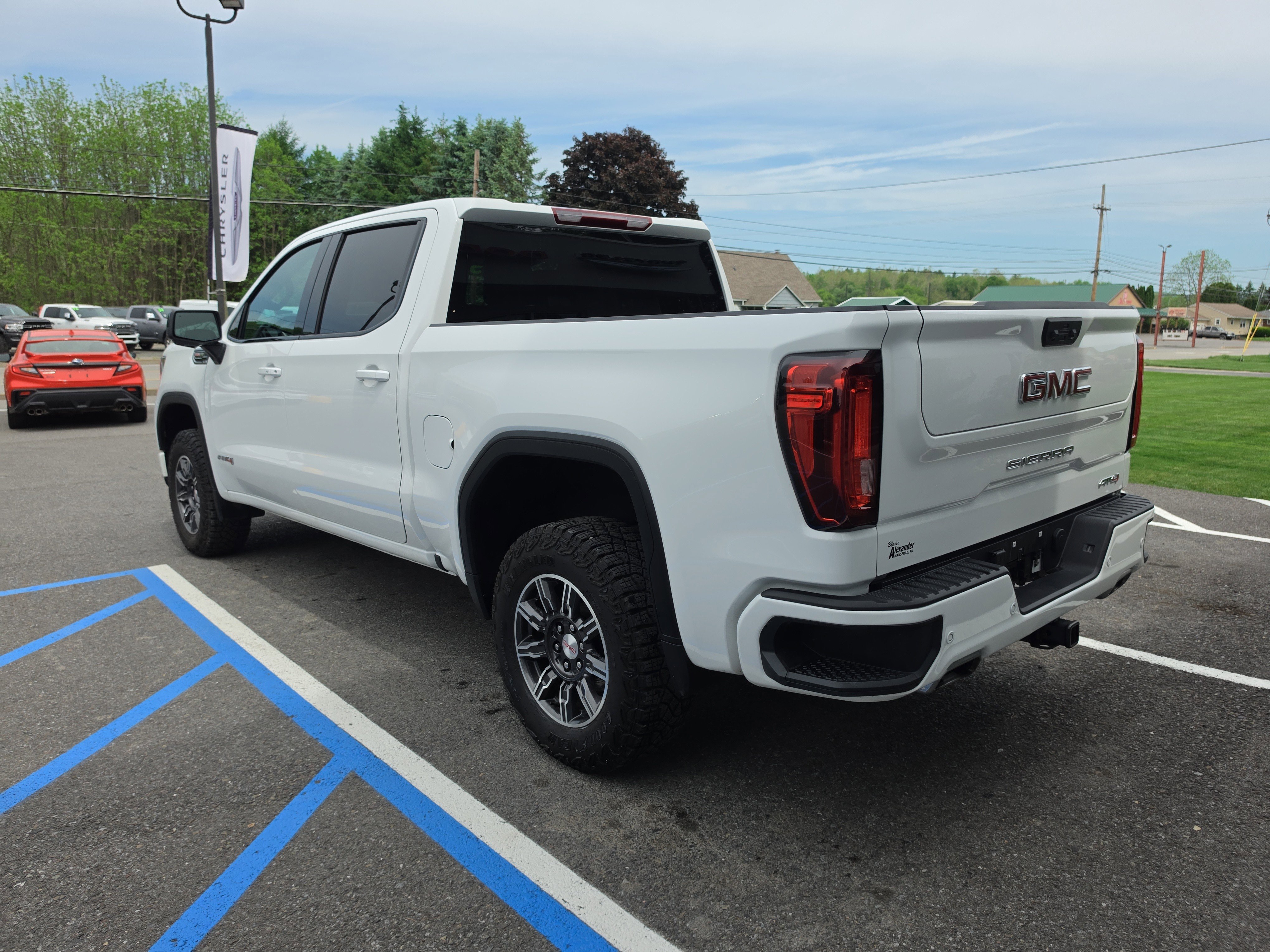 Used 2025 GMC Sierra 1500 AT4 AWD/4WD image 6