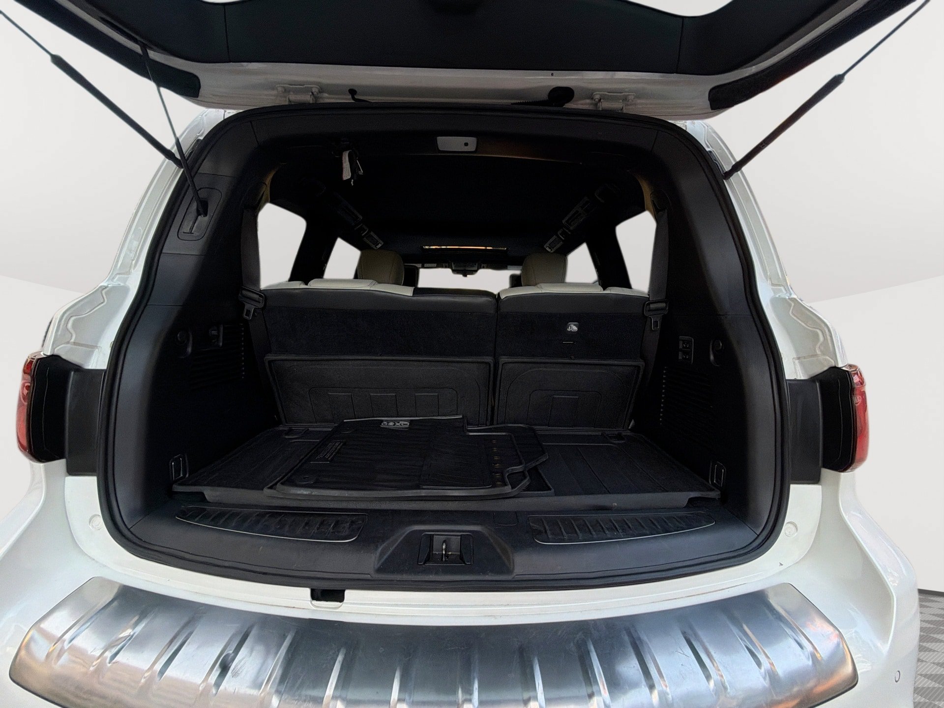 Used 2019 INFINITI QX80 Limited AWD/4WD image 22