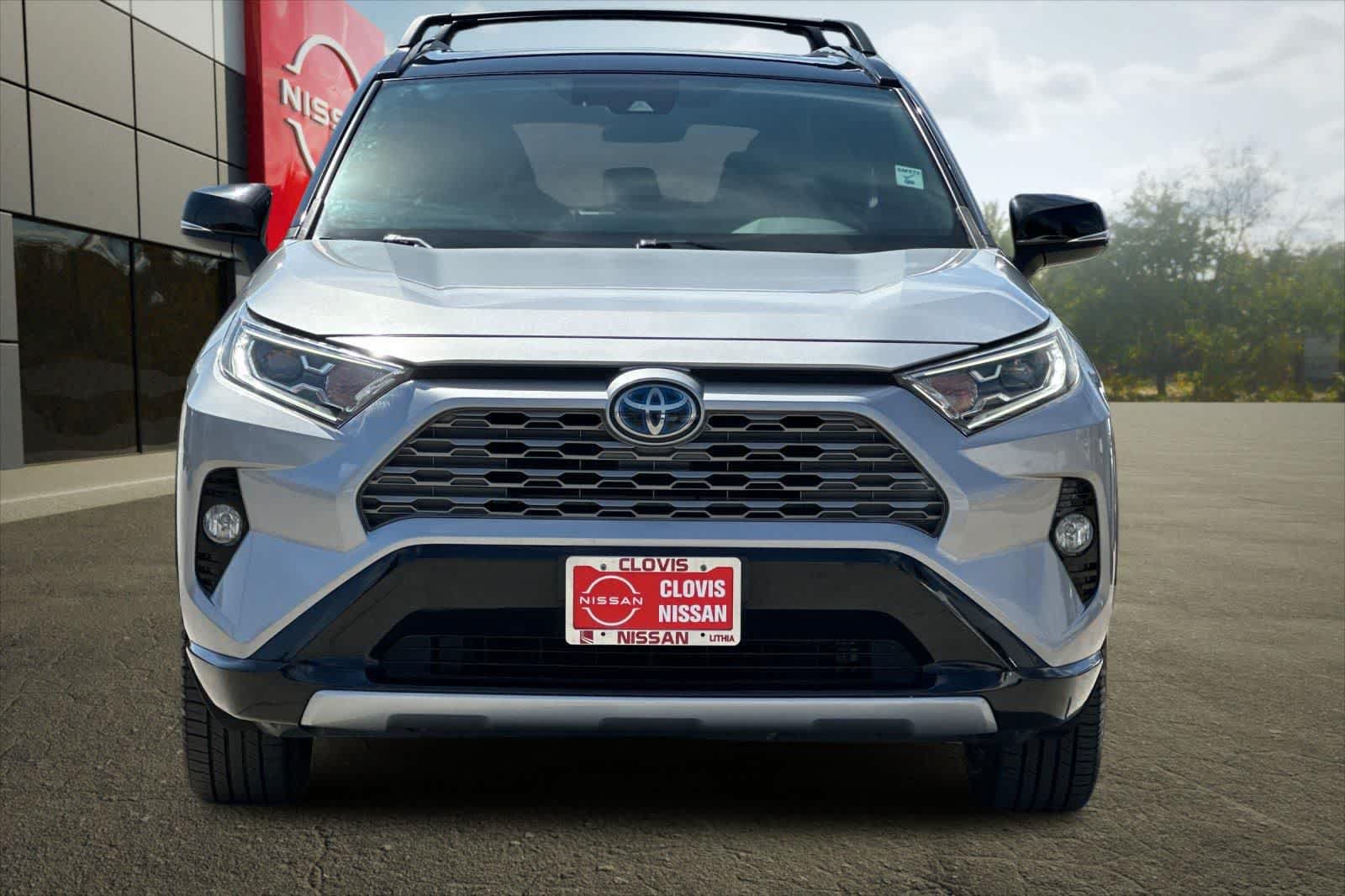 Used 2019 Toyota RAV4 XSE w/ XSE Weather Package AWD/4WD image 11