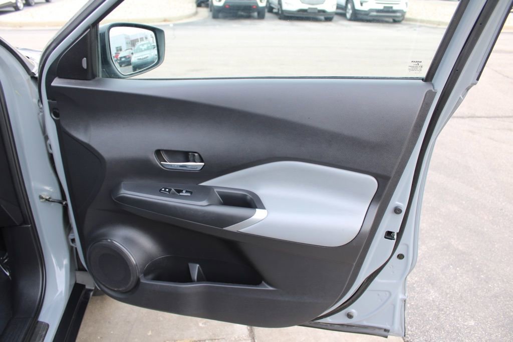 Used 2023 Nissan Kicks SR w/ SR Premium Package image 22