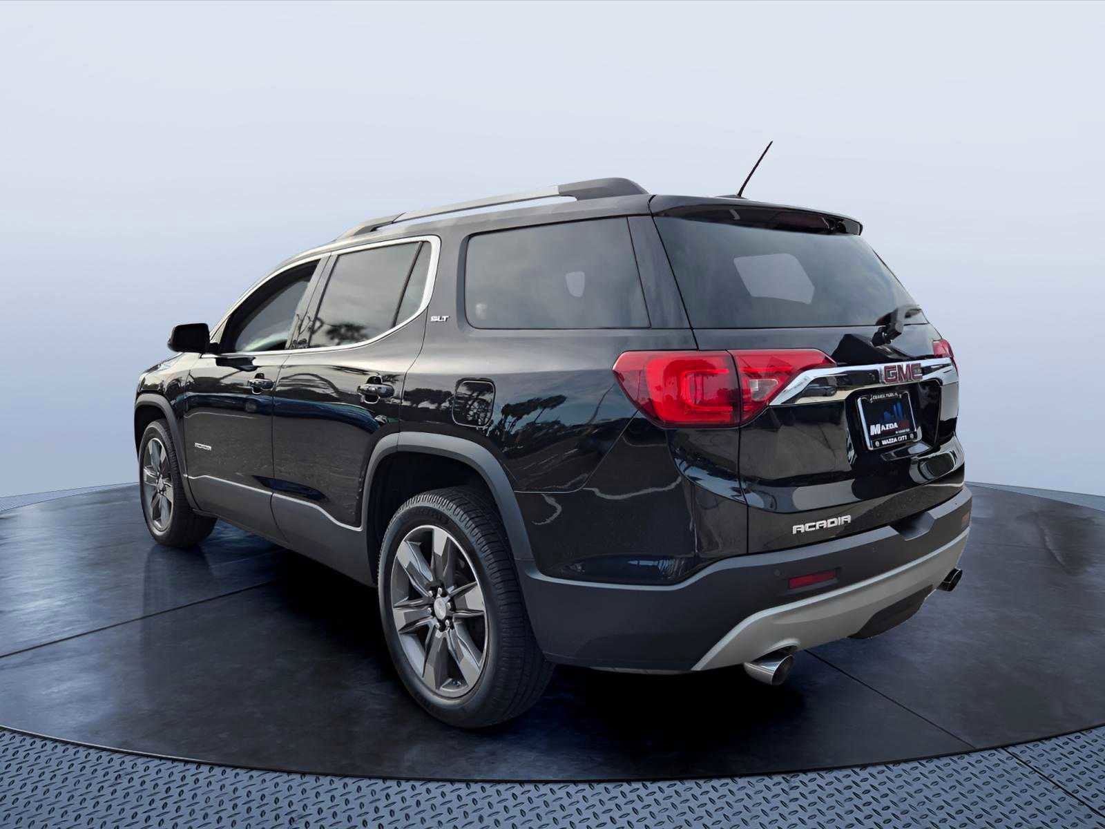 Used 2017 GMC Acadia SLT FWD image 5