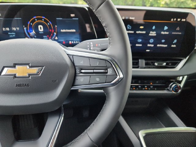 New 2027 Chevrolet Equinox LT w/ LPO, Floor Liner Package FWD image 26