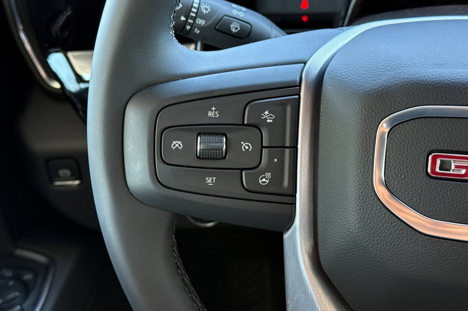 Used 2026 GMC Sierra 1500 SLE image 29