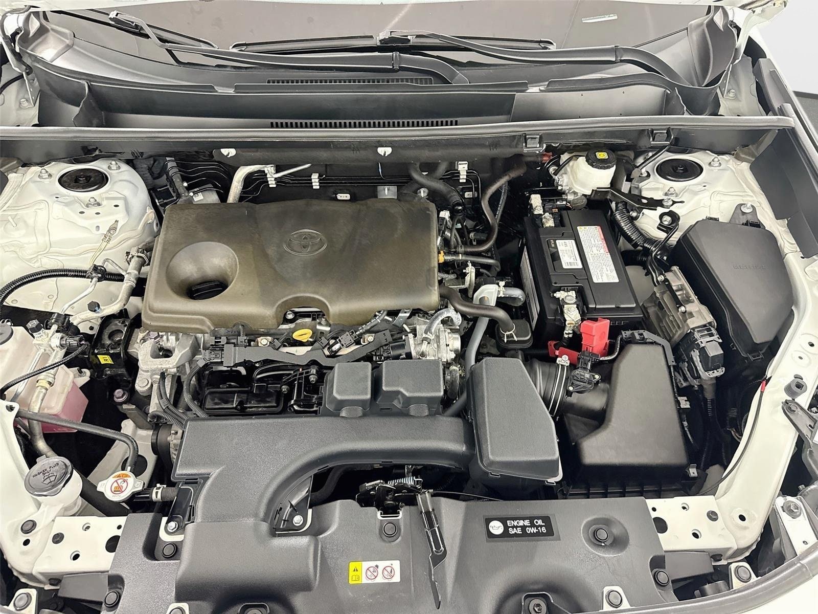 Used 2024 Toyota RAV4 LE FWD image 28