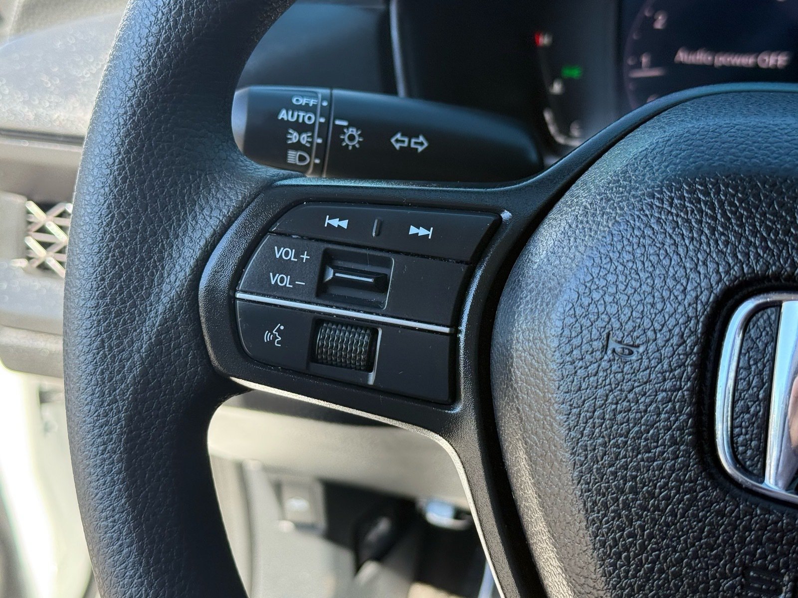 Certified 2025 Honda Accord SE image 17