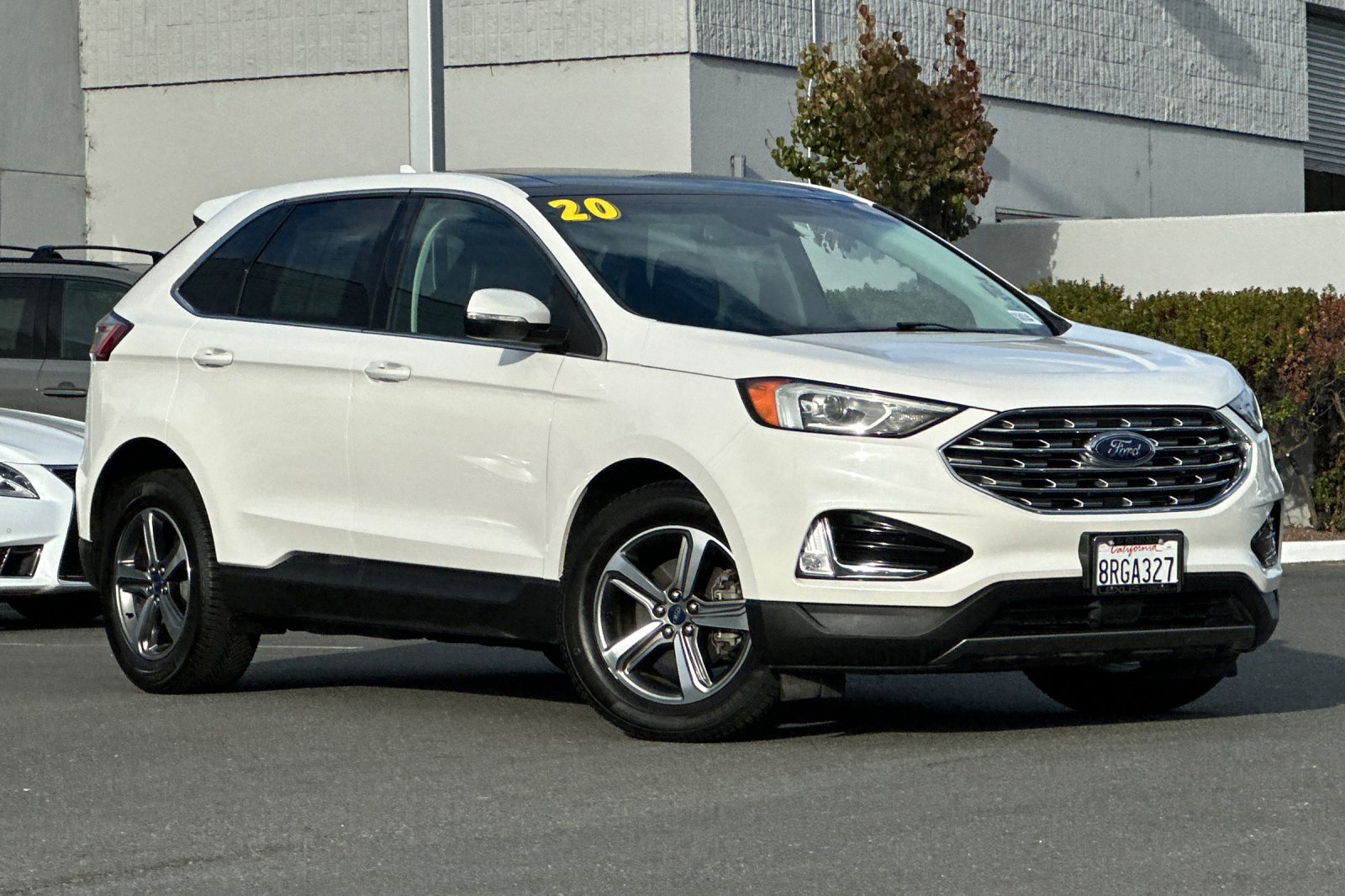 Used 2020 Ford Edge SEL w/ Convenience Package FWD image 2
