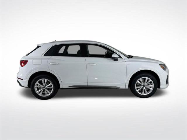 Certified 2025 Audi Q3 2.0T Premium AWD/4WD image 6