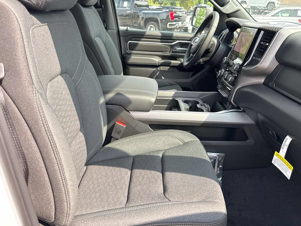 New 2026 RAM 1500 Big Horn w/ Night Edition AWD/4WD image 9