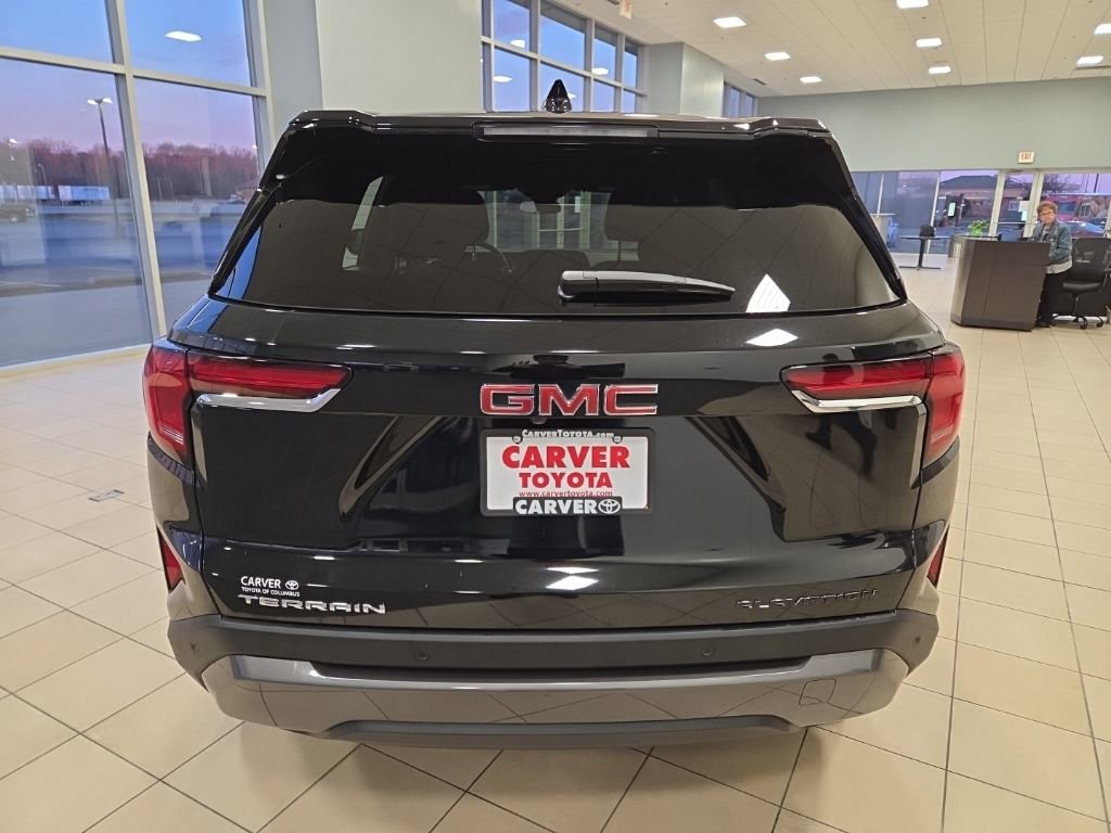 Used 2026 GMC Terrain Elevation image 8