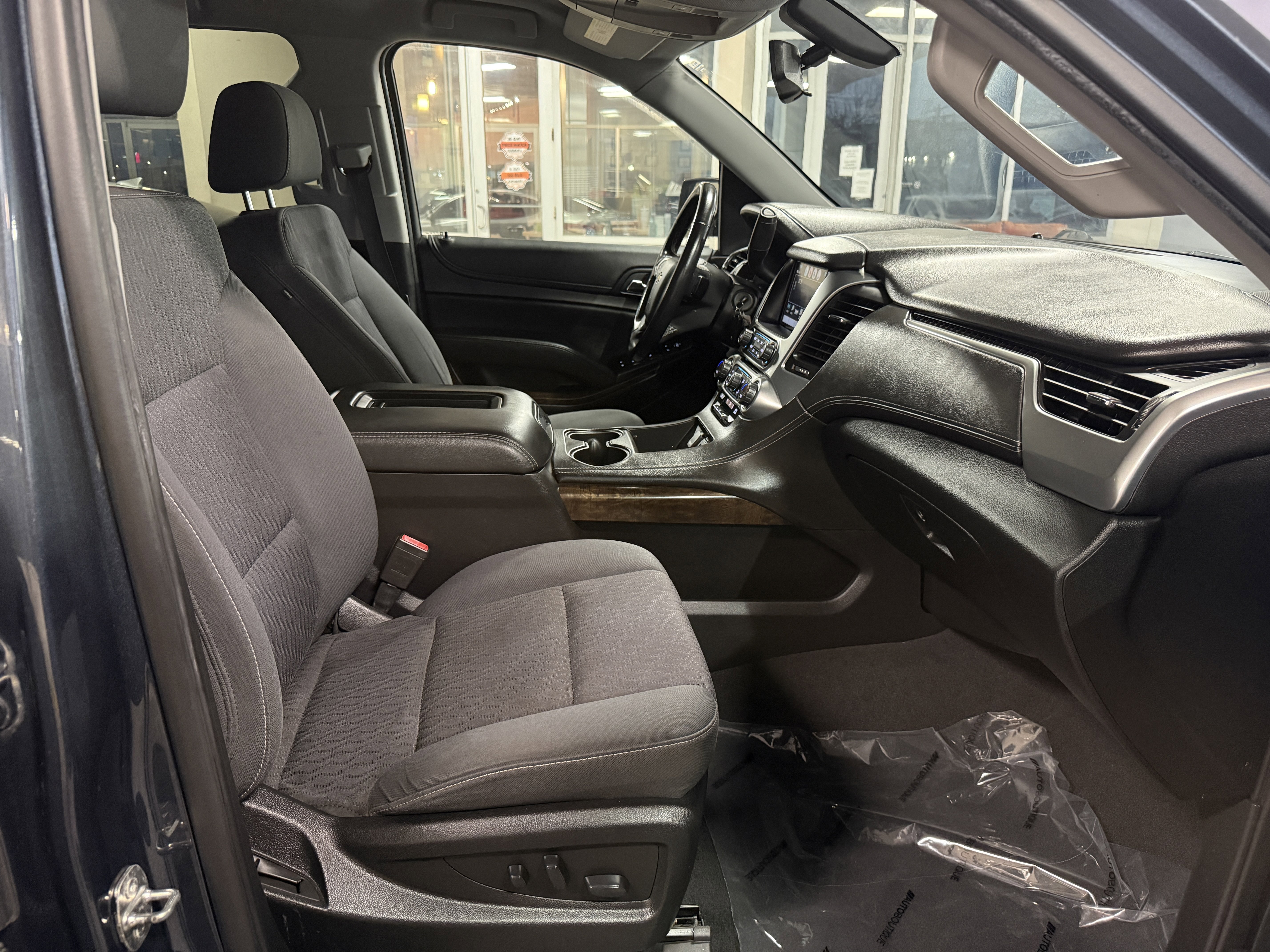 Used 2020 Chevrolet Suburban LS image 28