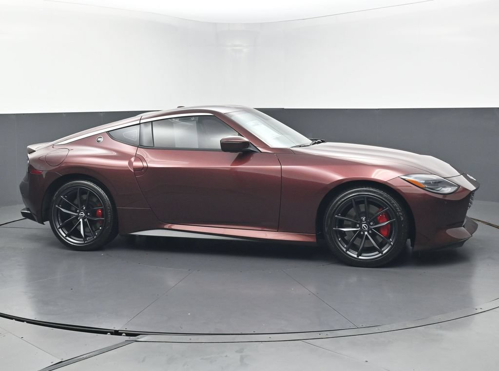 Used 2025 Nissan Z Performance w/ Floor Mat Package RWD image 6