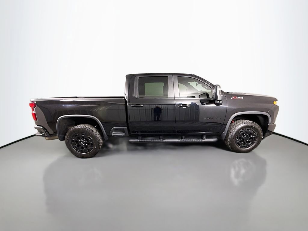 Used 2022 Chevrolet Silverado 2500 LTZ w/ LTZ Plus Package image 8