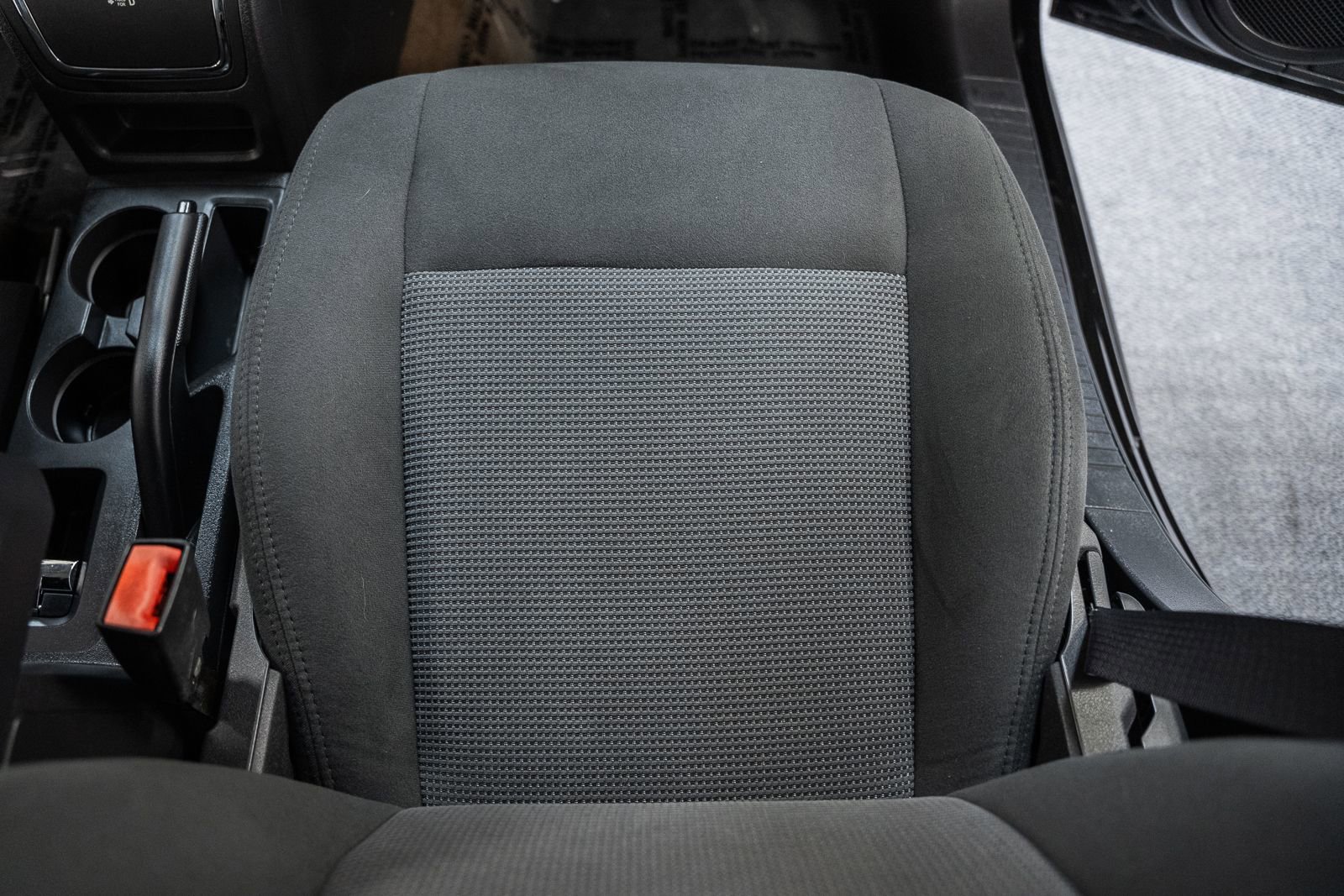 Used 2017 Jeep Patriot Latitude image 32