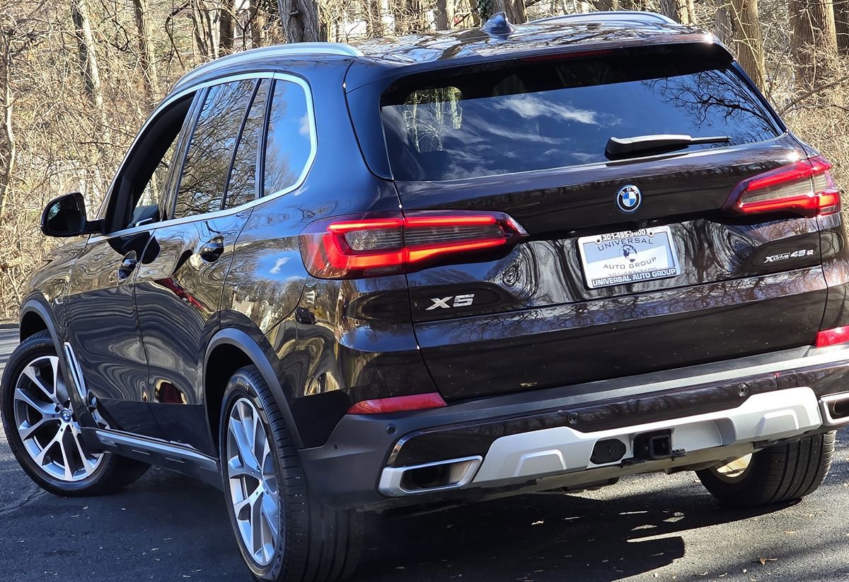 Used 2023 BMW X5 xDrive45e w/ Executive Package image 81