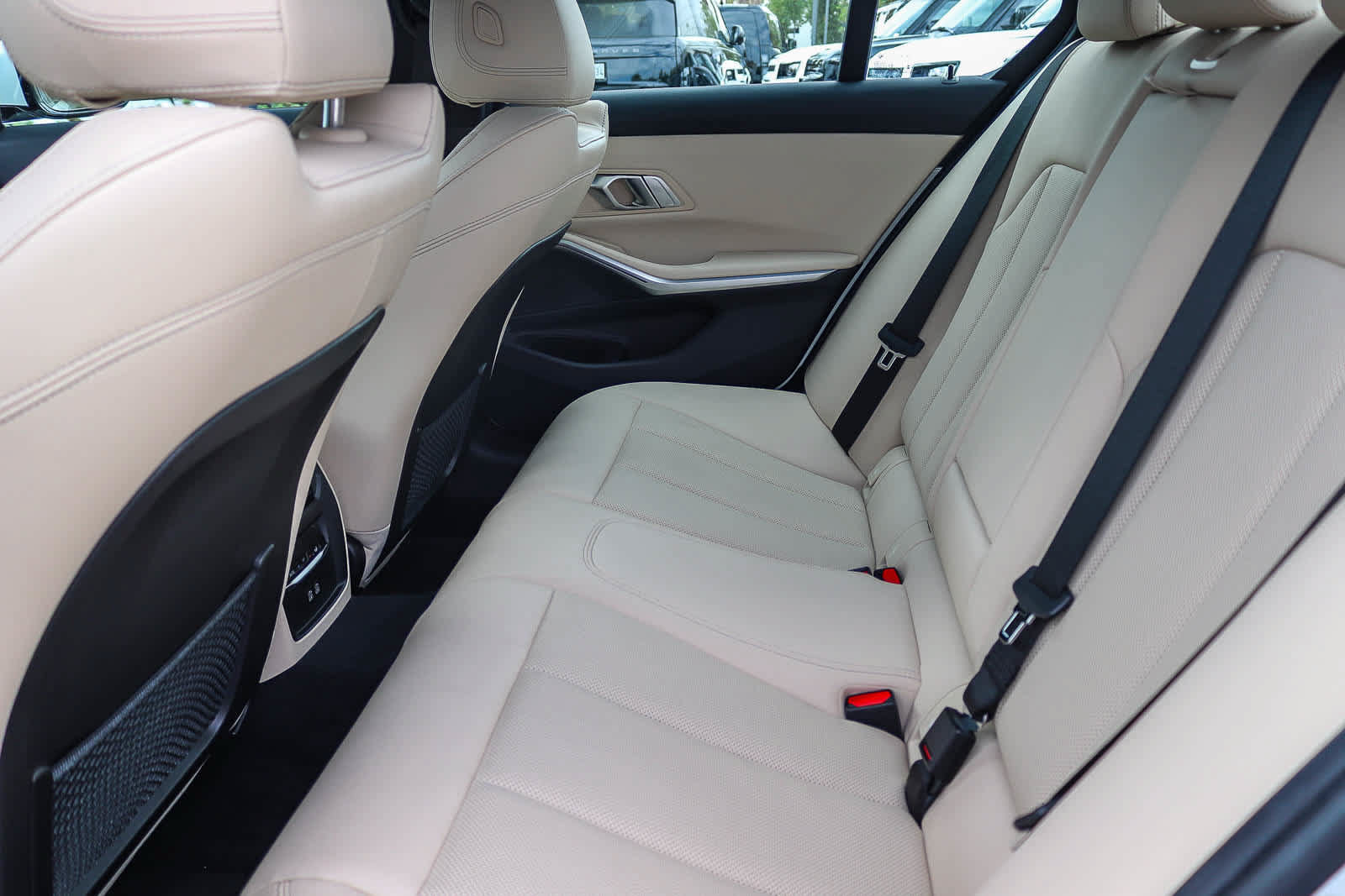 Used 2023 BMW 330i Sedan w/ Driving Assistance Package RWD image 17