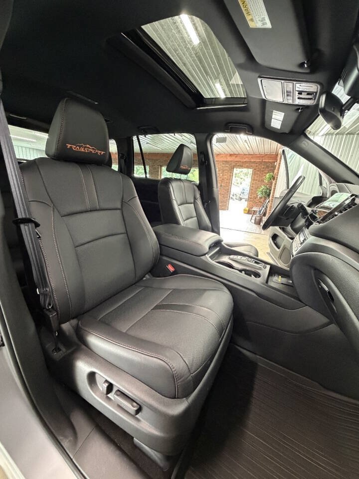Used 2025 Honda Passport TrailSport image 15