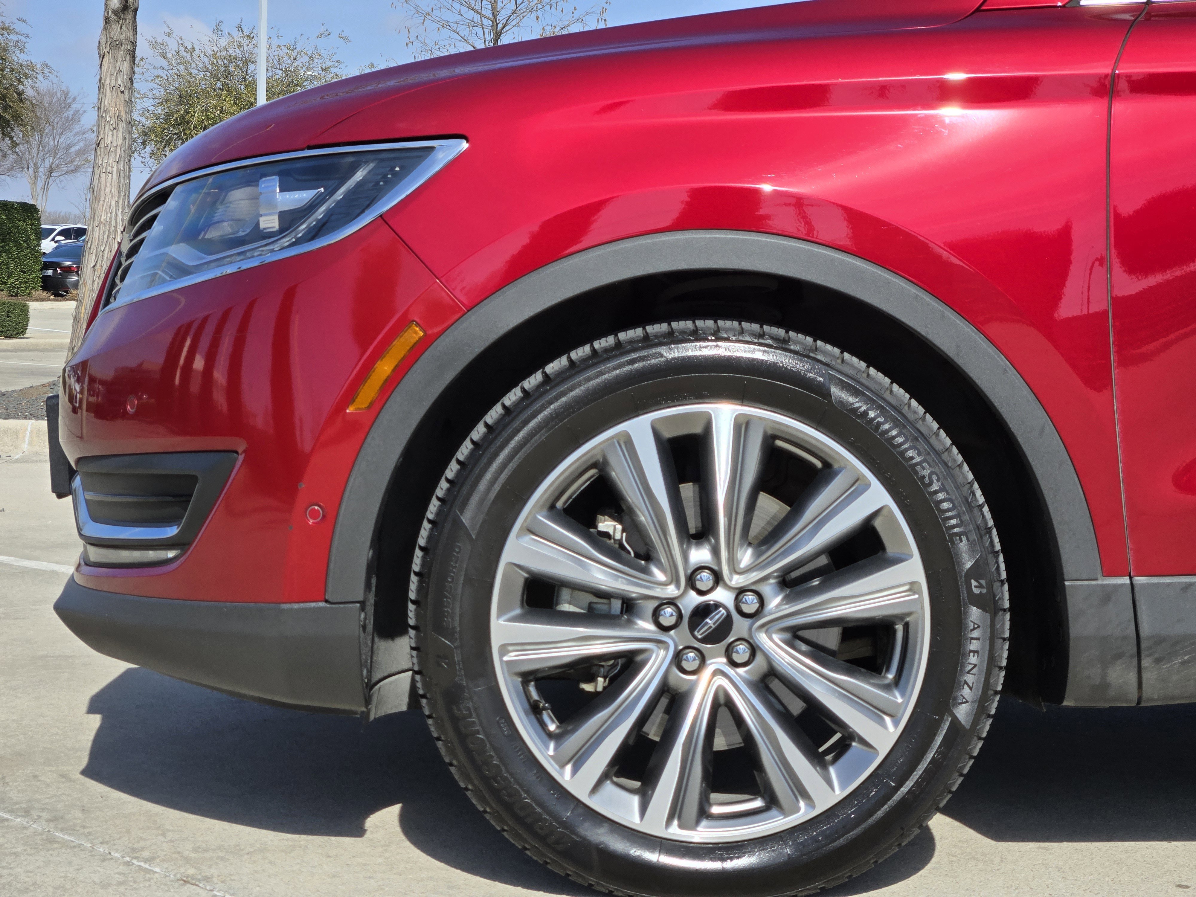 Used 2018 Lincoln MKX Reserve w/ Driver Assistance Package image 11