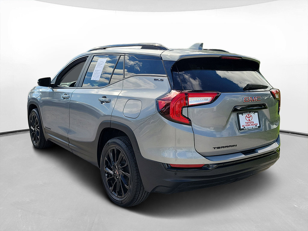 Used 2024 GMC Terrain SLE w/ Driver Convenience Package FWD image 6