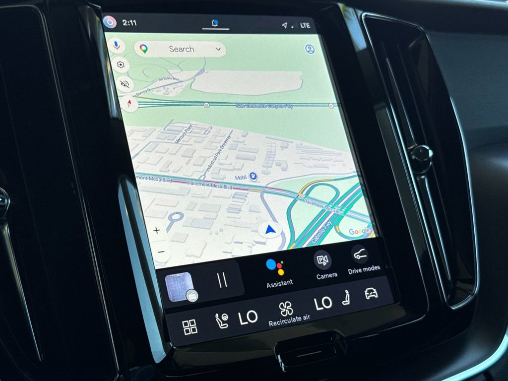 Certified 2025 Volvo XC60 B5 Core AWD/4WD image 18