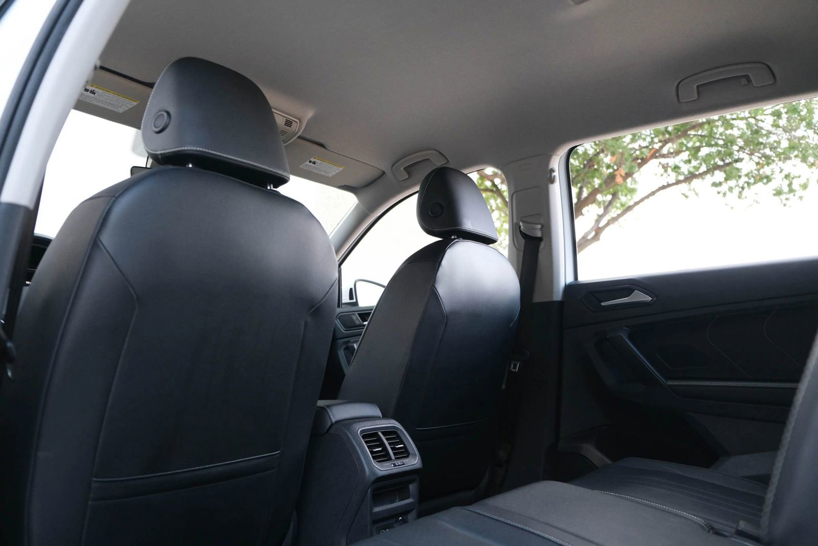 Used 2023 Volkswagen Tiguan SE FWD image 25