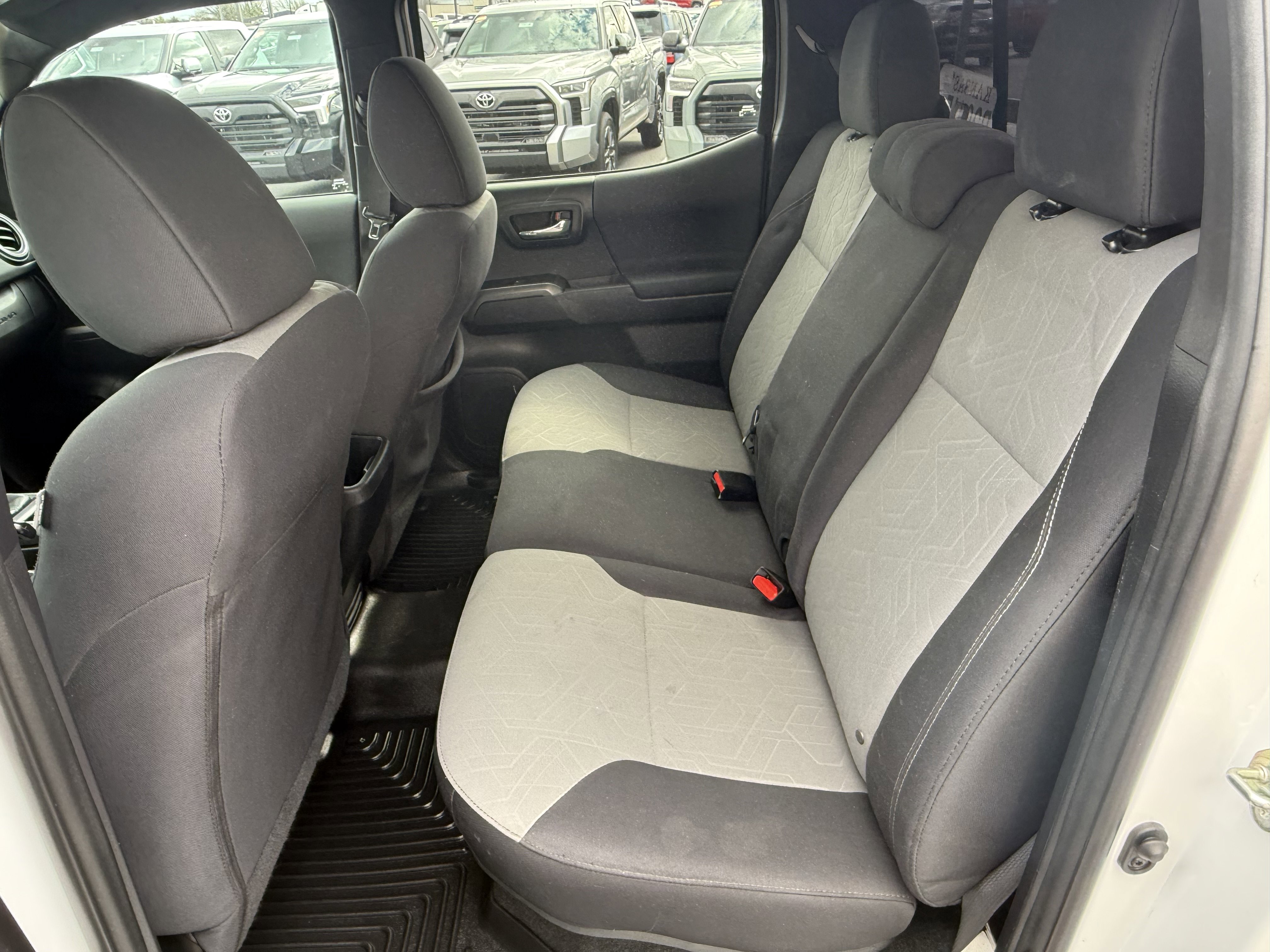 Certified 2020 Toyota Tacoma TRD Off-Road w/ Technology Package image 6