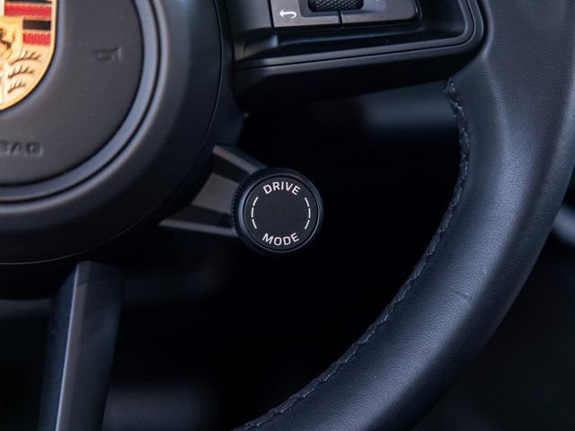 Certified 2025 Porsche Macan Electric image 51