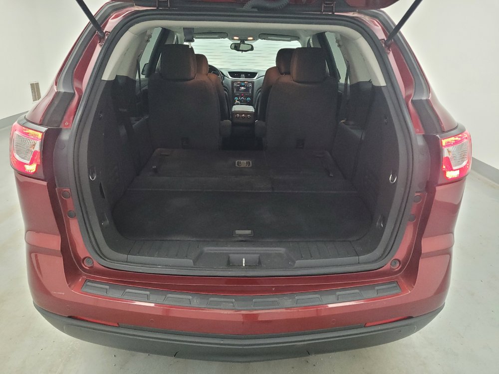 Used 2017 Chevrolet Traverse LT w/ Style and Technology Package FWD image 29