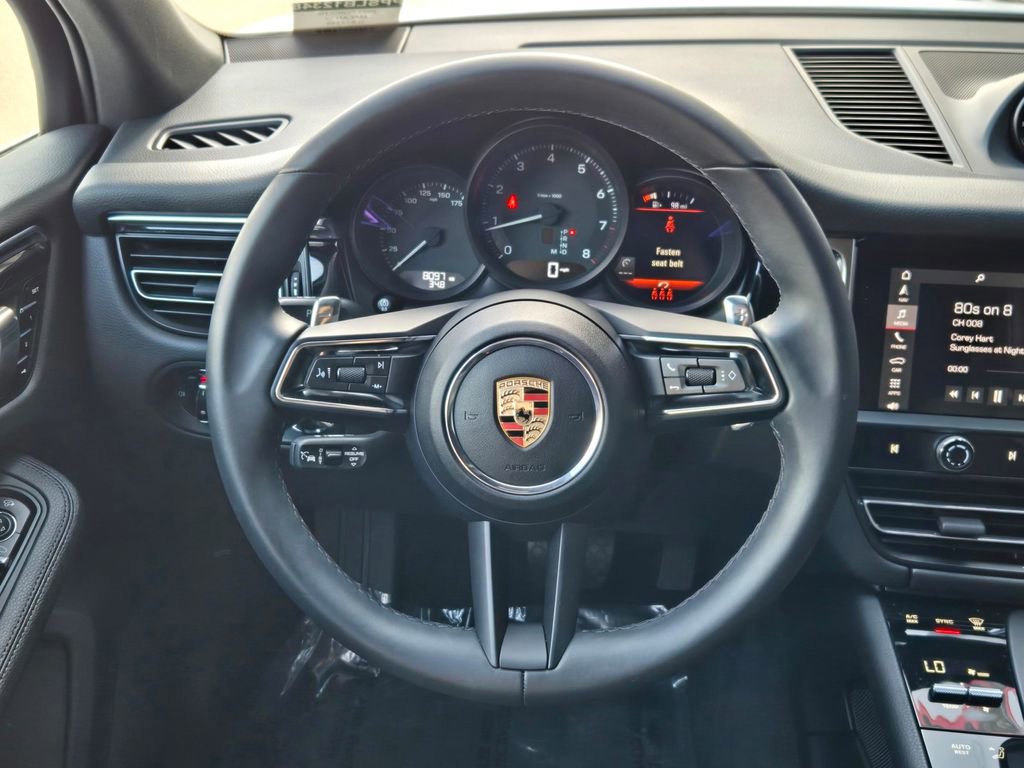 Used 2025 Porsche Macan w/ Premium Package Plus AWD/4WD image 17
