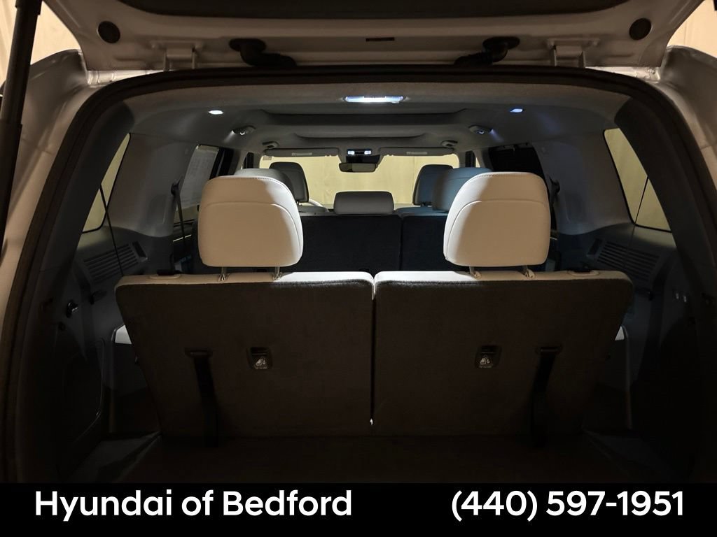 Used 2025 Hyundai Santa Fe Limited AWD/4WD image 11