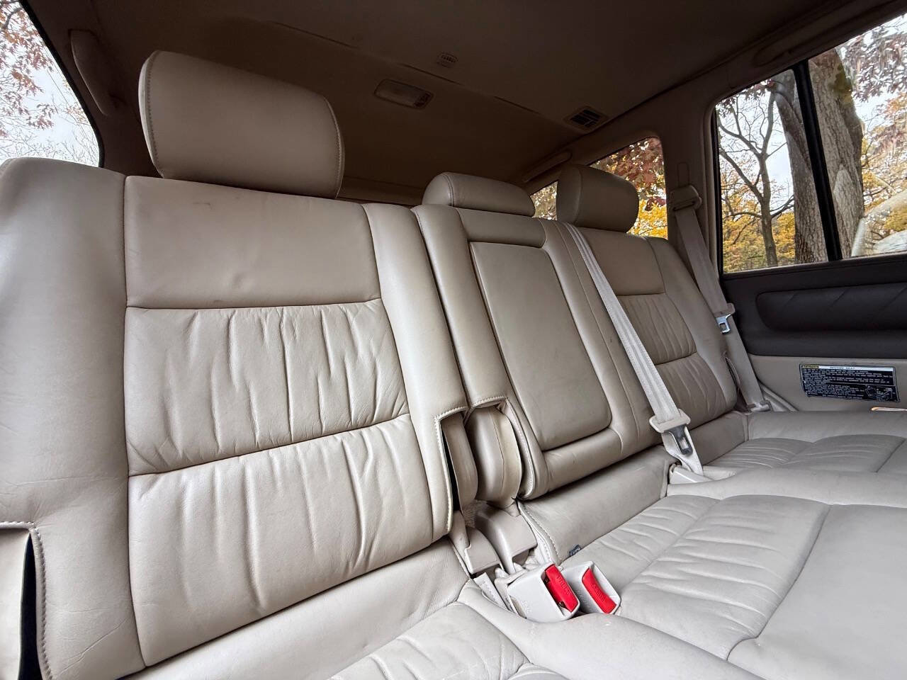 Used 2002 Toyota Land Cruiser image 25