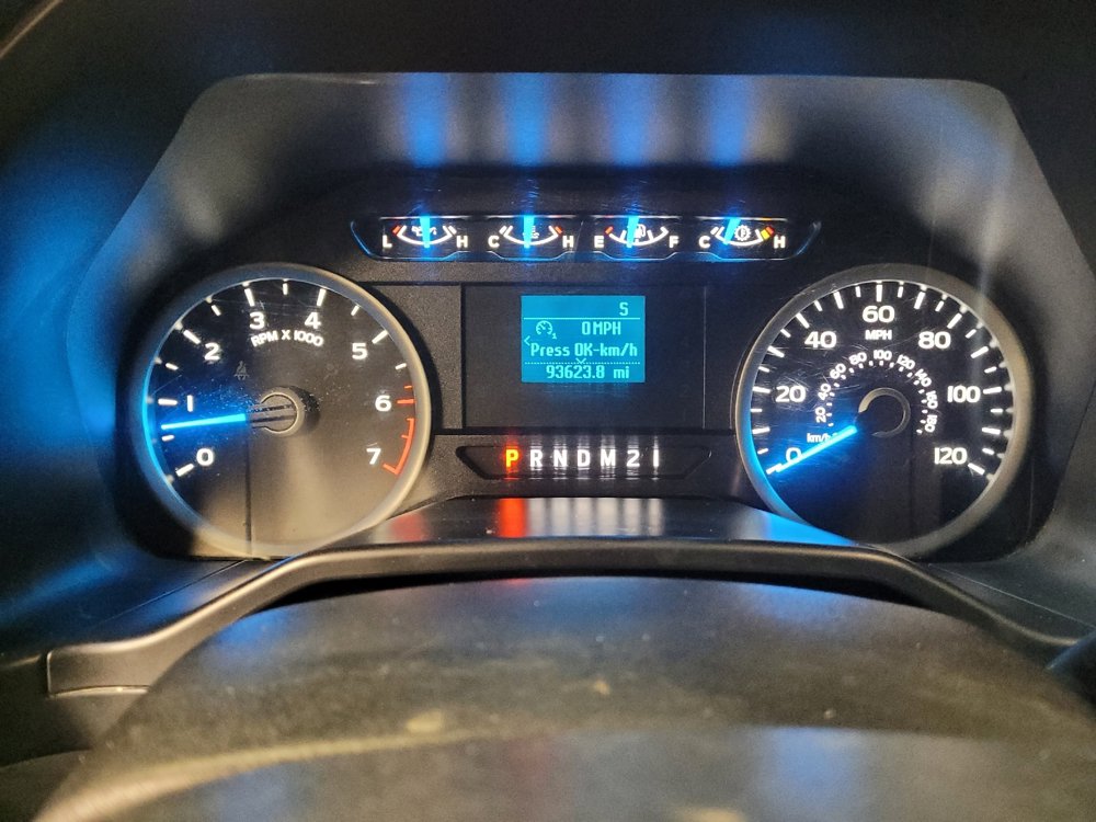 Used 2015 Ford F150 XLT AWD/4WD image 23