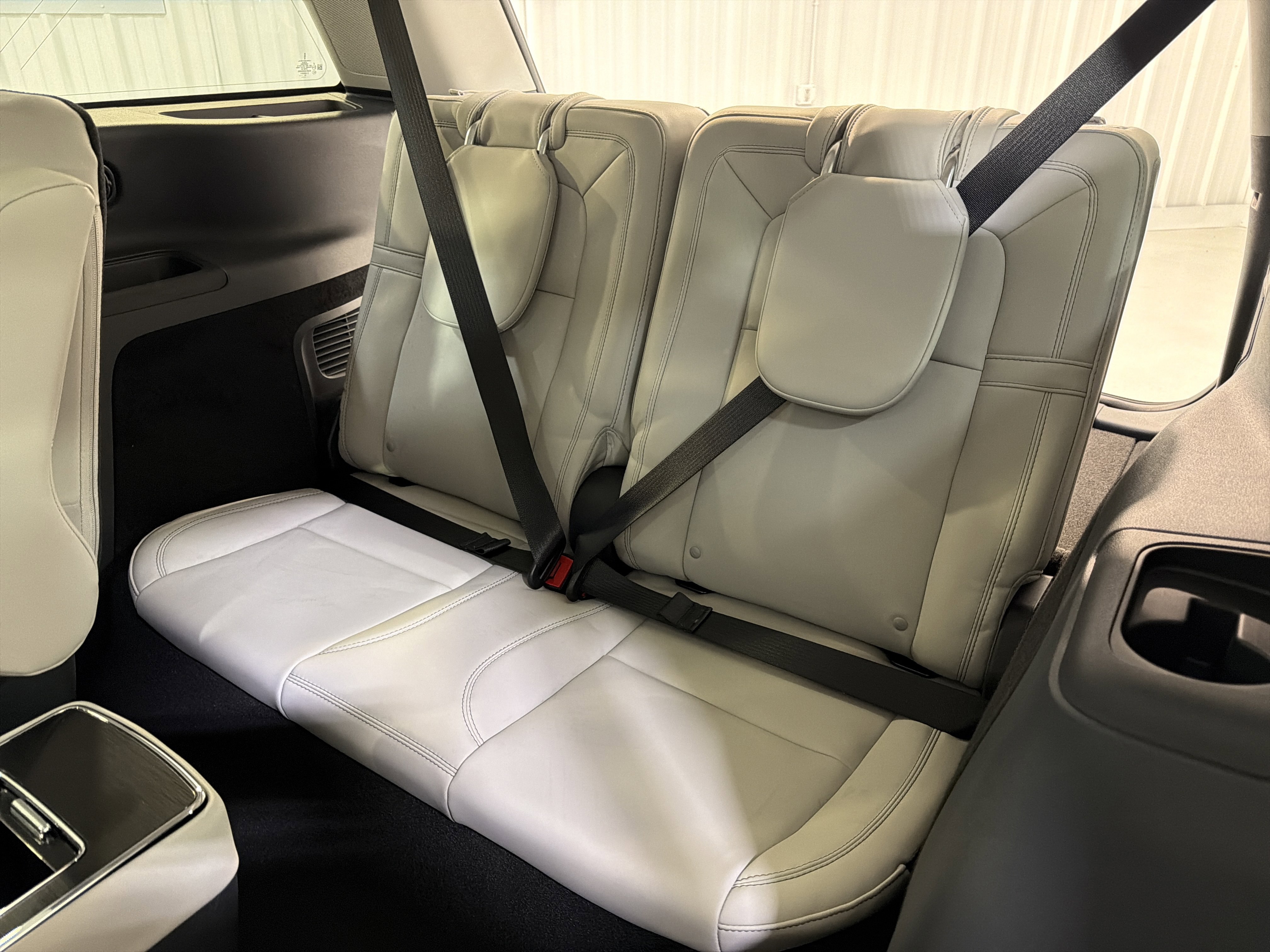 Used 2026 Lincoln Aviator Reserve AWD/4WD image 11