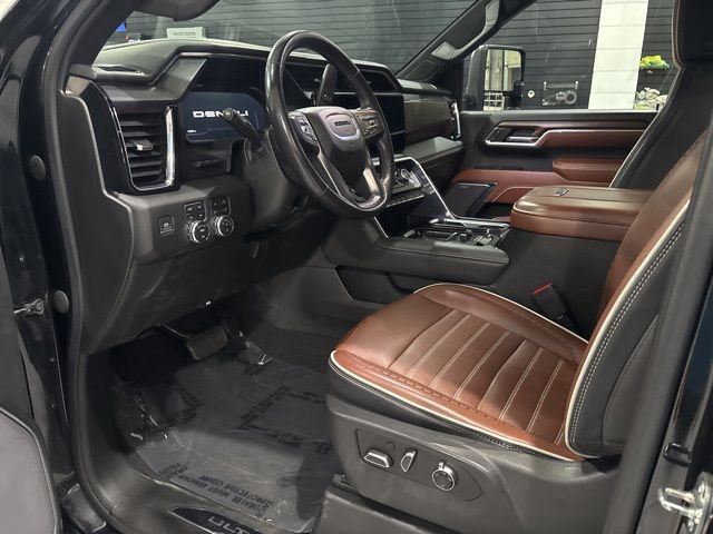 Used 2024 GMC Sierra 3500 Denali Ultimate image 14