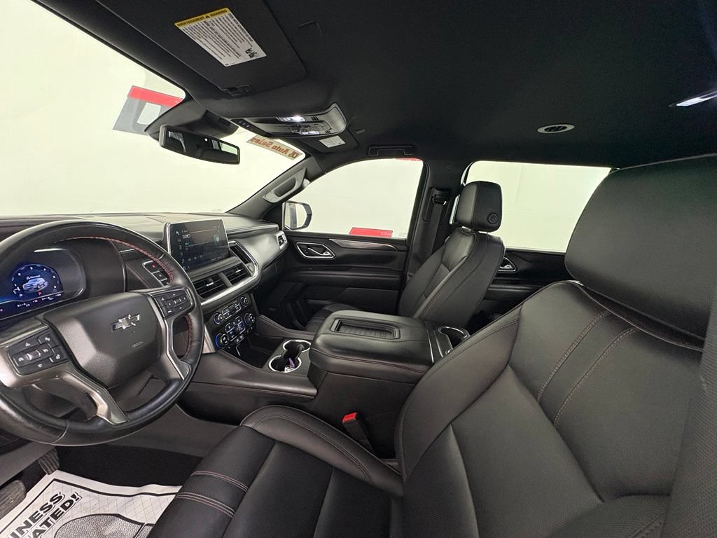 Used 2023 Chevrolet Suburban RST w/ Luxury Package RWD image 11