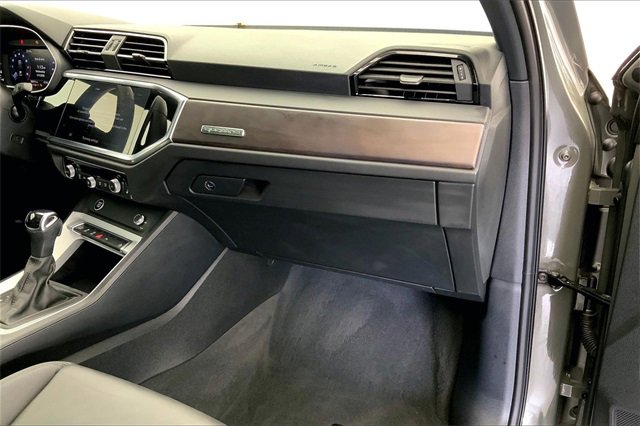 Certified 2023 Audi Q3 2.0T Premium w/ Convenience Package image 16