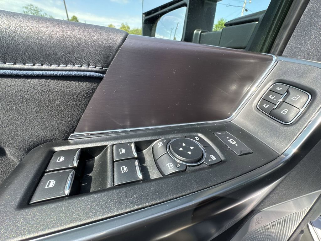 Used 2026 Ford F250 Platinum AWD/4WD image 13