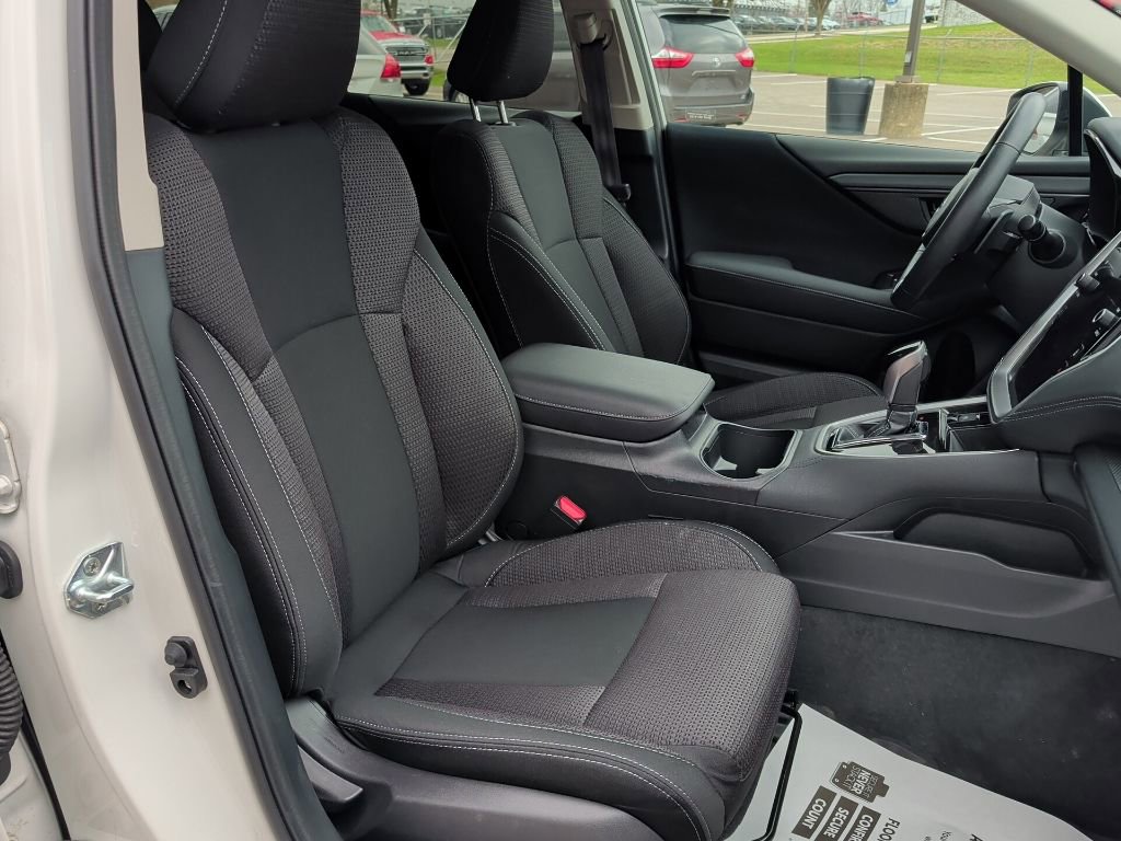 Used 2022 Subaru Outback Premium image 28