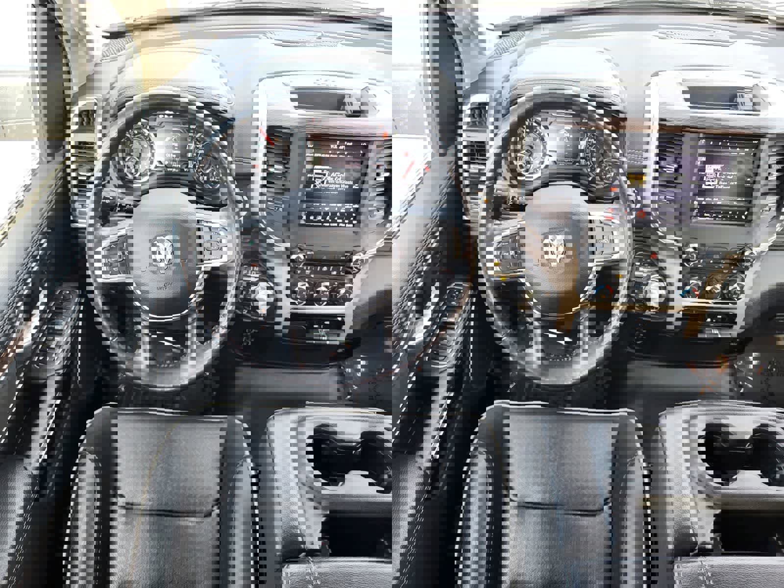 Used 2020 RAM 1500 Laramie w/ Off Road Group image 25