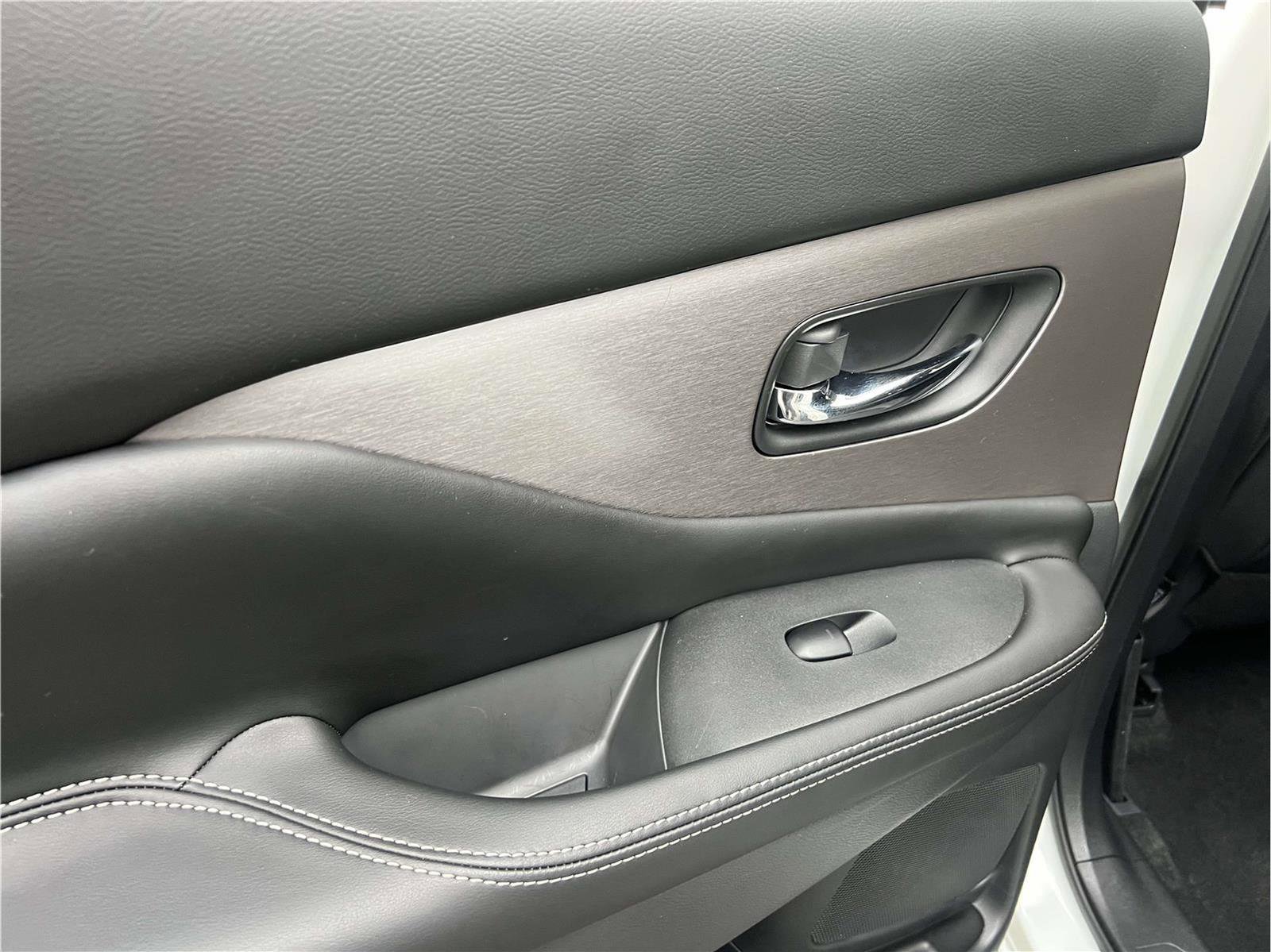 Certified 2024 Nissan Murano SV image 8