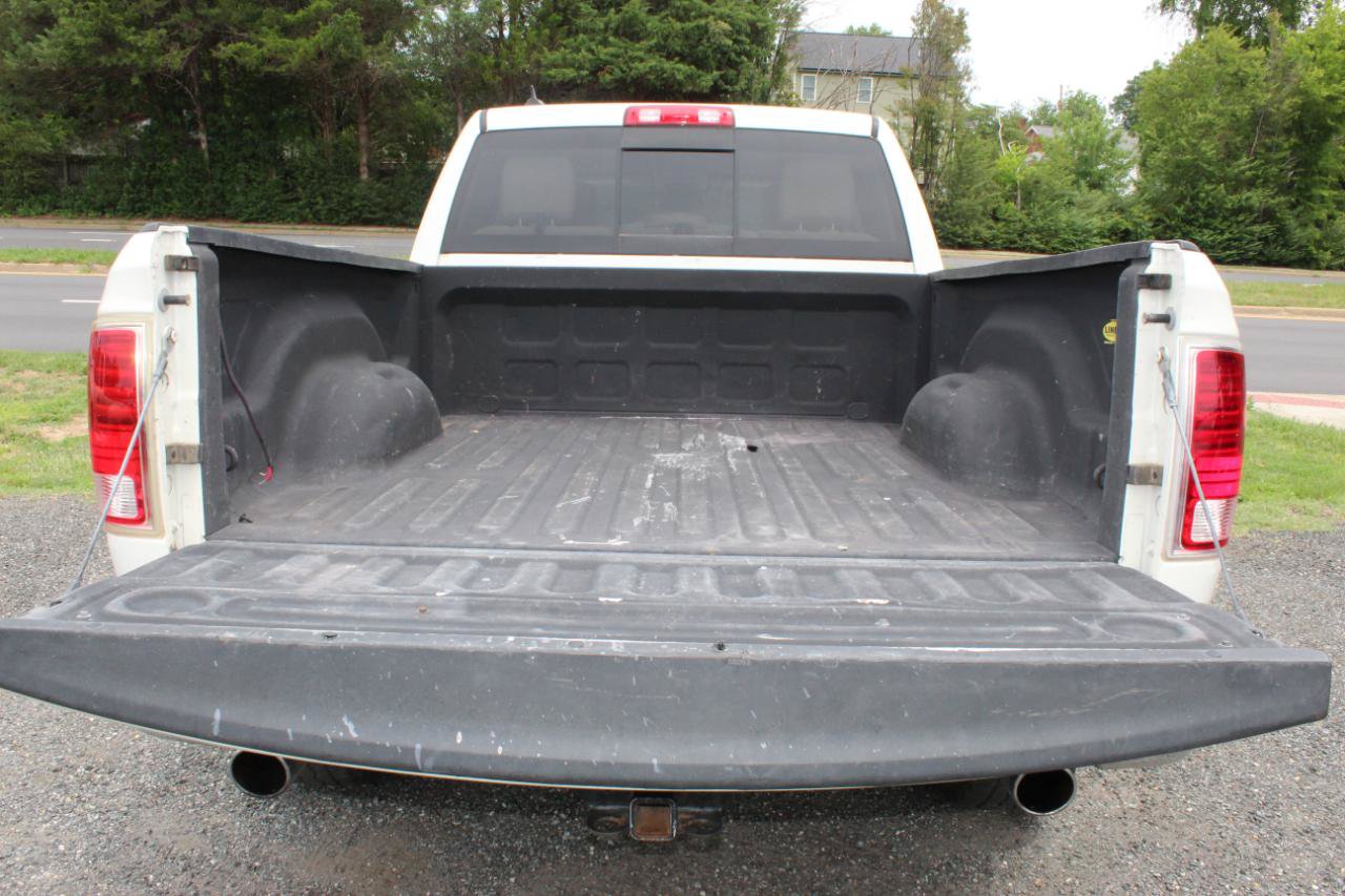 Used 2016 RAM 1500 Laramie w/ Convenience Group AWD/4WD image 16