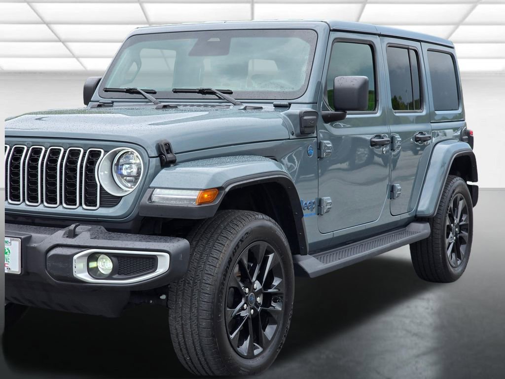 Used 2025 Jeep Wrangler Unlimited Sahara AWD/4WD image 54