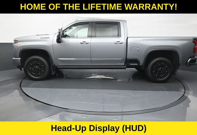 Used 2024 Chevrolet Silverado 3500 High Country w/ Technology Package AWD/4WD image 4
