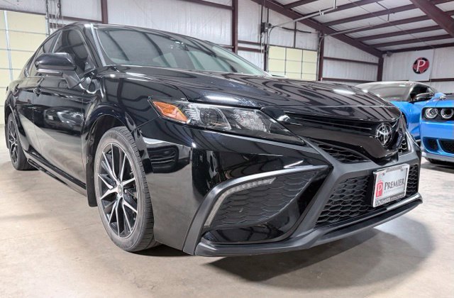 Used 2023 Toyota Camry SE
