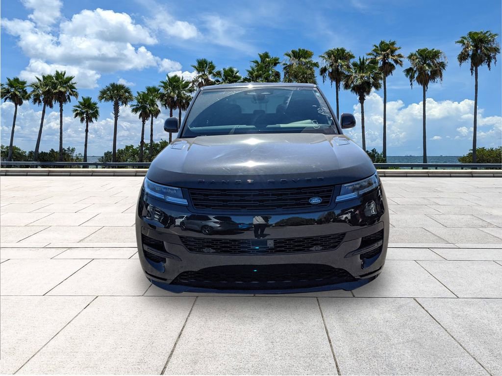 Used 2024 Land Rover Range Rover Sport Dynamic SE image 3