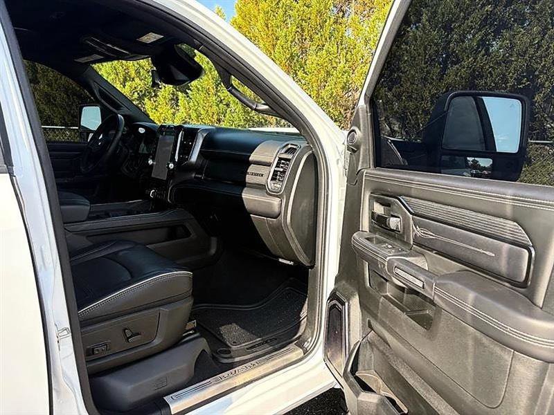 Used 2024 RAM 2500 Limited image 44